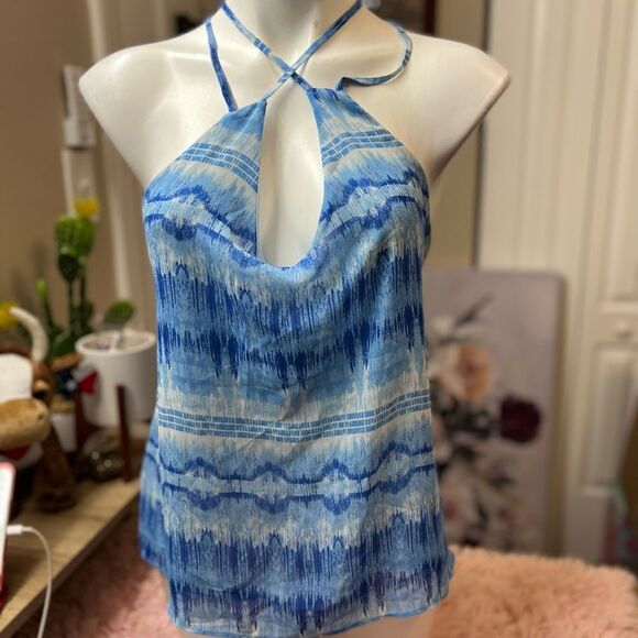 Blue tank top - Picture 6 of 7